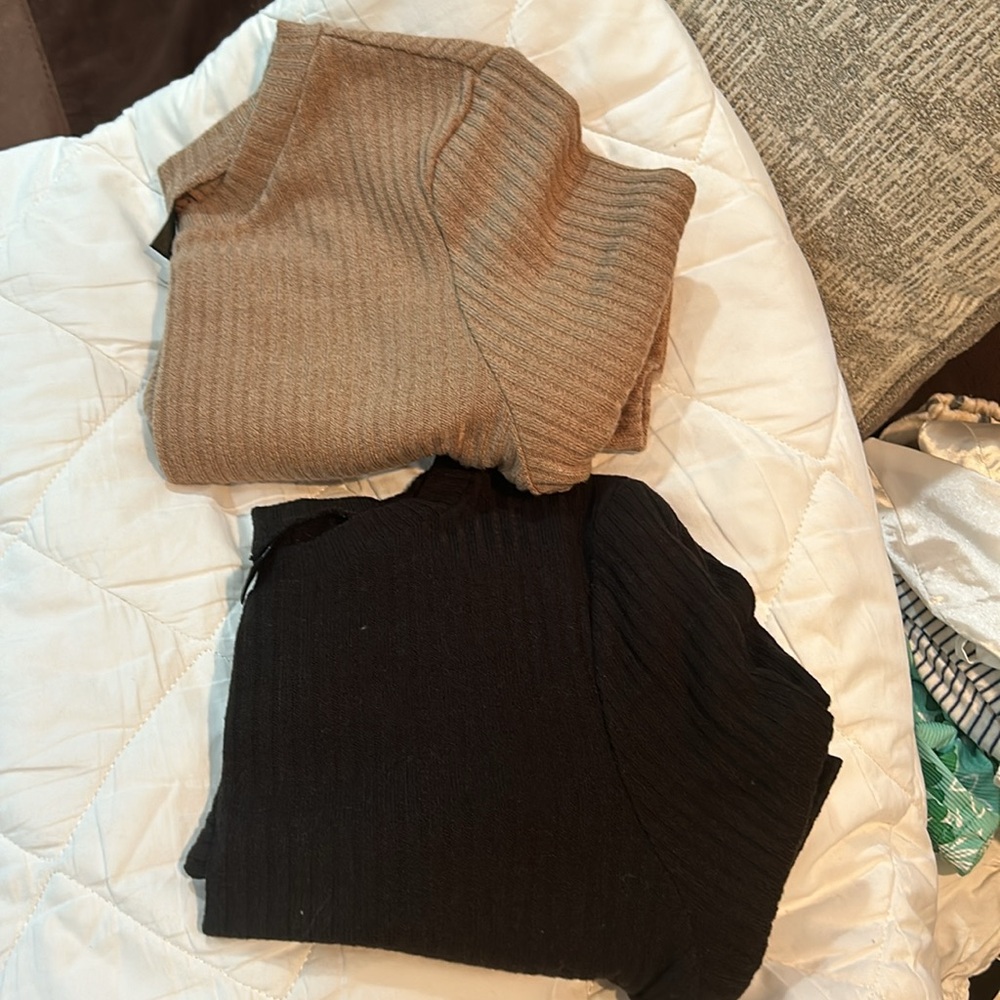 Bundled Cropped long sleeve shirt